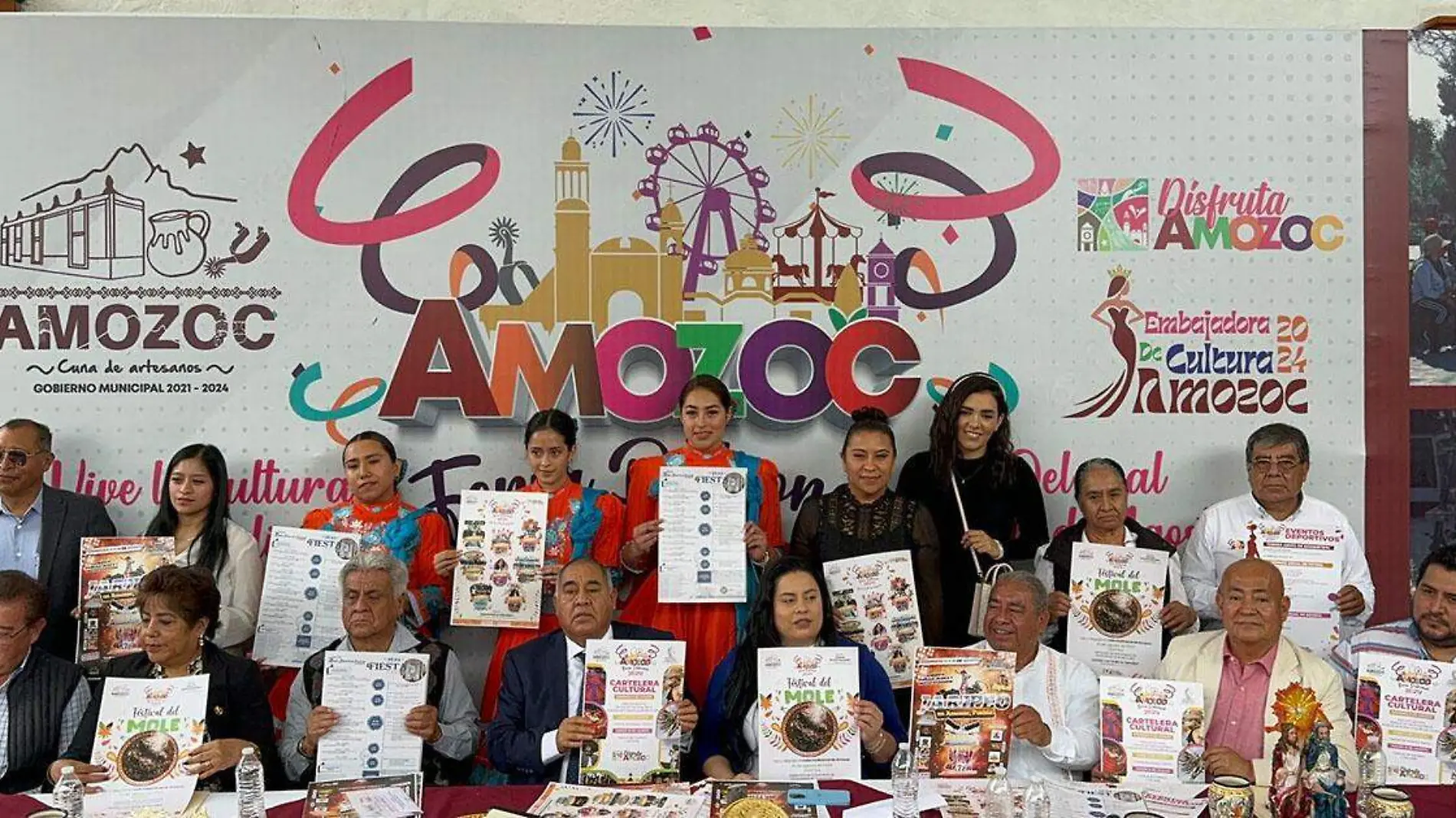 El edil Mario de la Rosa Romero, presentó el cartel de la feria Patronal Amozoc 2024